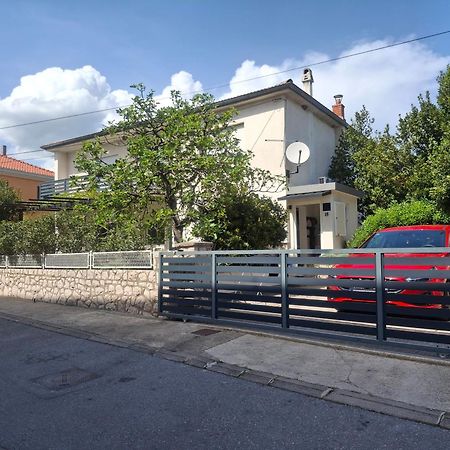 Apartman Vitamare 160 M From The Beach Novi Vinodolski Buitenkant foto