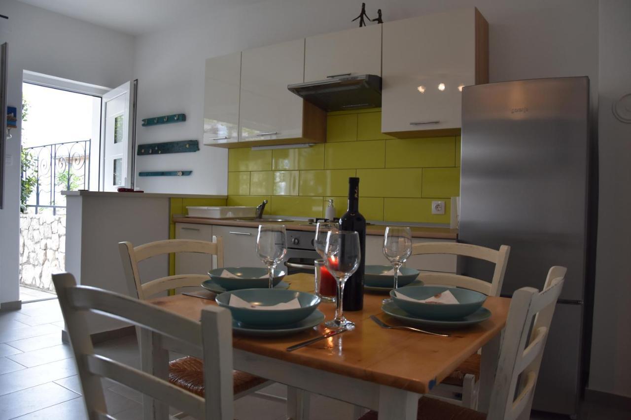 Apartman Vitamare 160 M From The Beach Novi Vinodolski Buitenkant foto