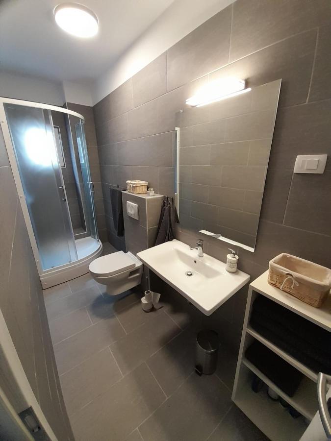 Apartman Vitamare 160 M From The Beach Novi Vinodolski Buitenkant foto