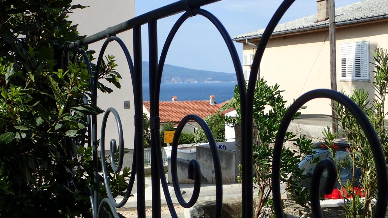 Apartman Vitamare 160 M From The Beach Novi Vinodolski Buitenkant foto