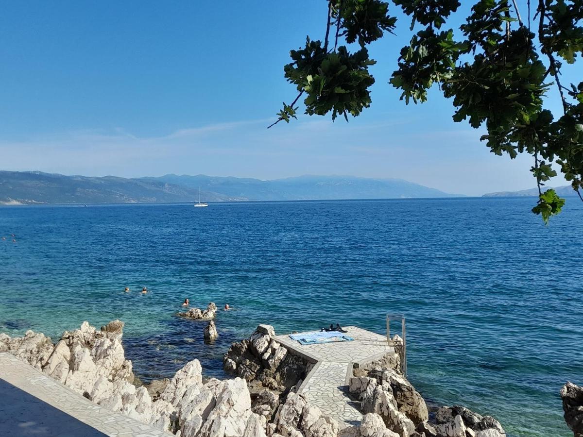 Apartman Vitamare 160 M From The Beach Novi Vinodolski Buitenkant foto