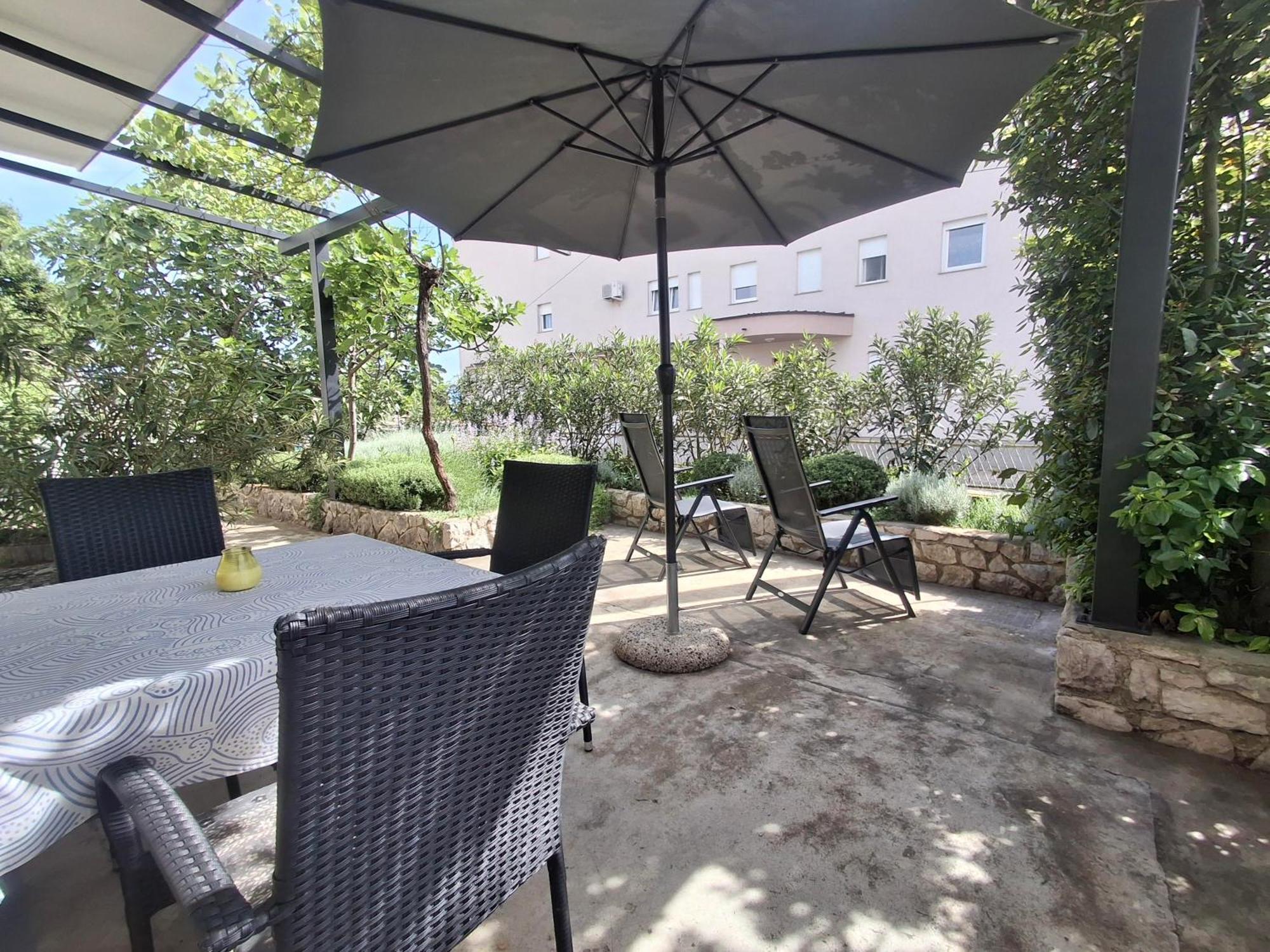 Apartman Vitamare 160 M From The Beach Novi Vinodolski Buitenkant foto